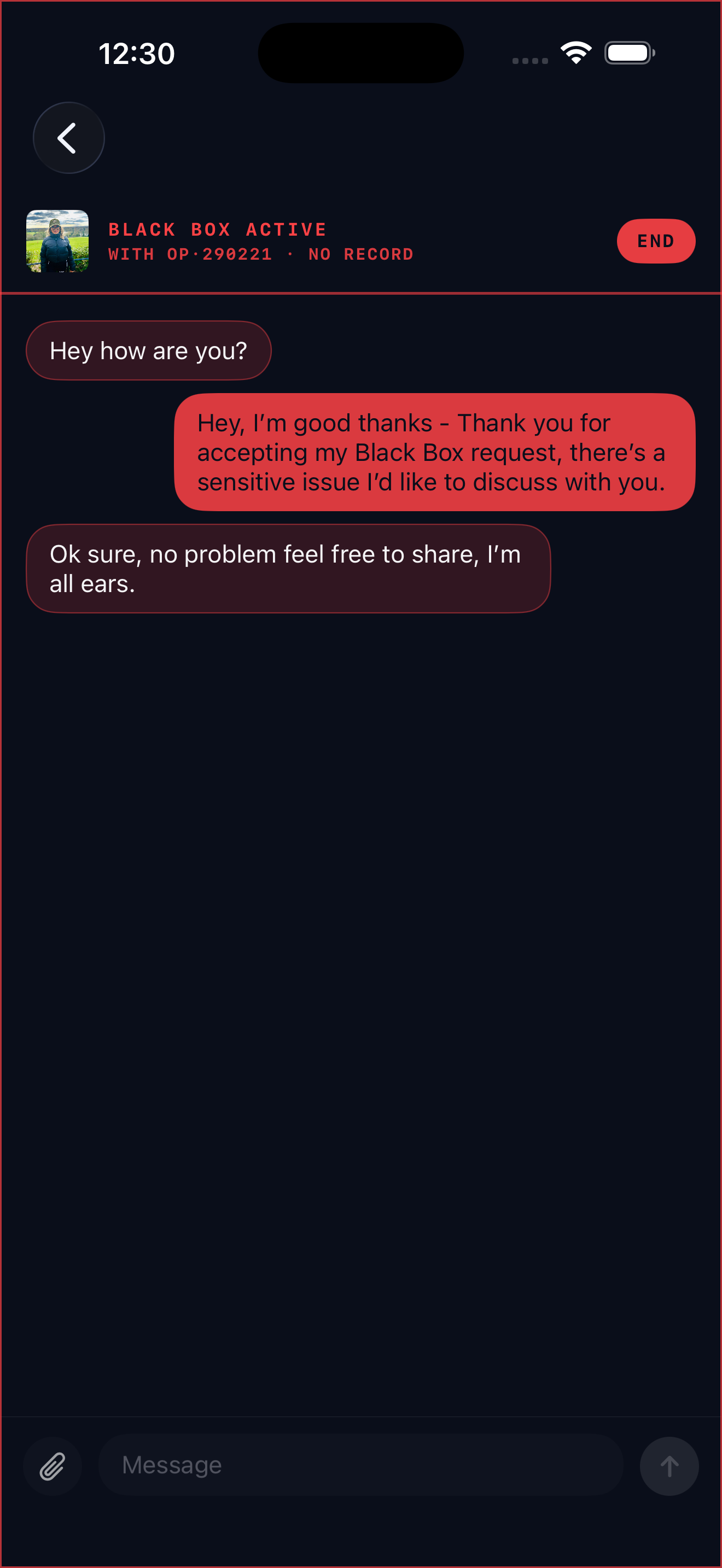 Black Box mode active: a red-bordered conversation with the OP session code header — no peer name, no peer face, the privacy moat made literal.